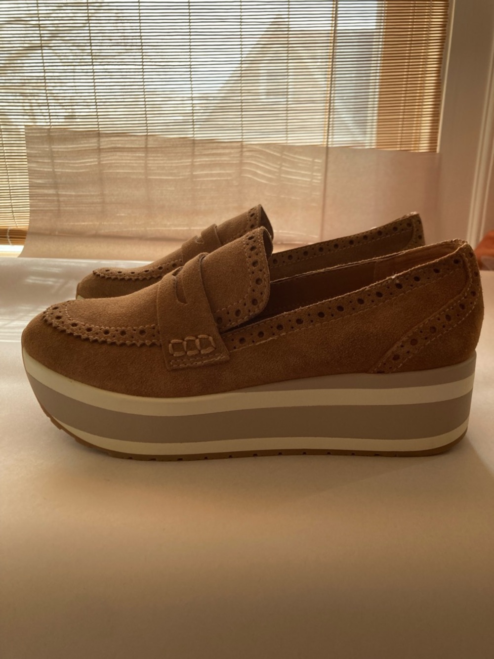 Dolce Vita Janine Platform Sneaker Women’s Size 8m color Tan - Picture 3 of 10